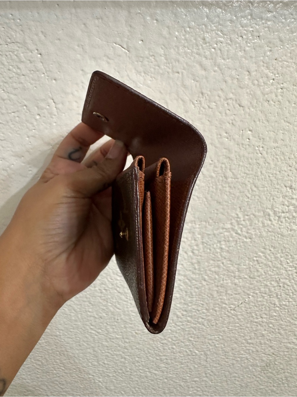 Louis Vuitton Monogram Canvas Small Wallet - Picture 11 of 12